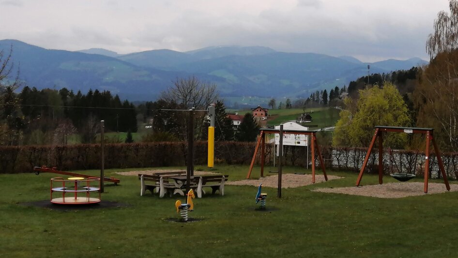 Spielplatz Miesenbach_Gesamtsicht_Oststeiermark_29264018