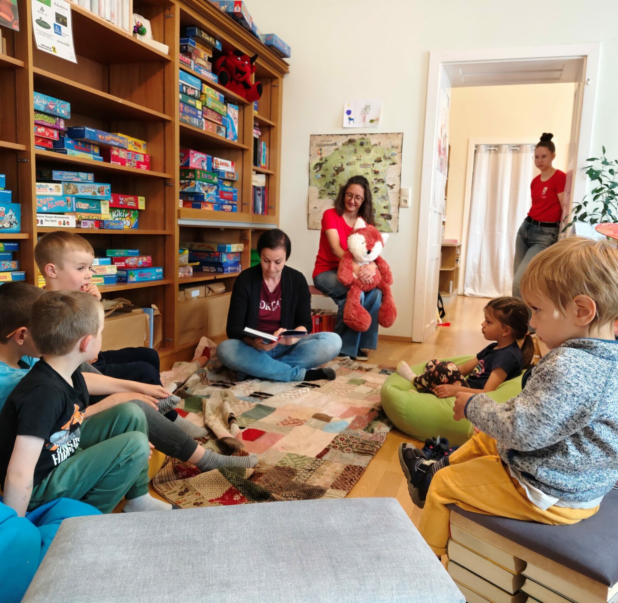 Bibliothek Drohne Dorf Sommer